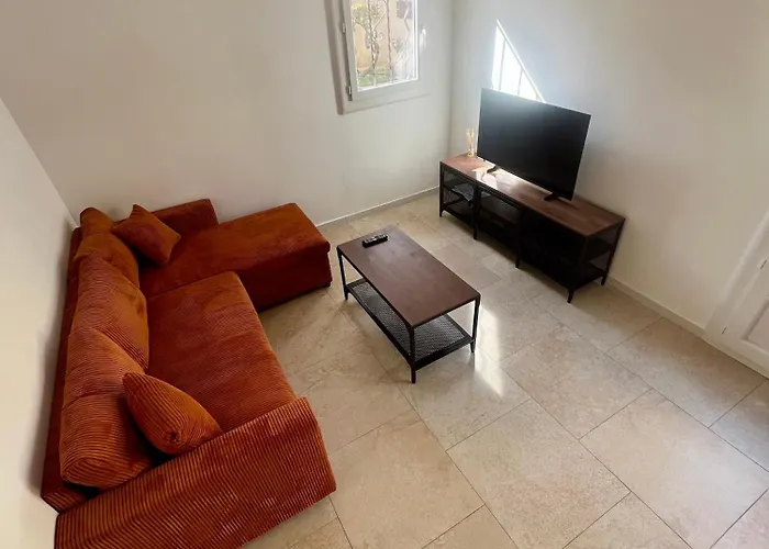 Maison Avec Parking - Patio - 4 Personnes - Proche Et Wifi *
