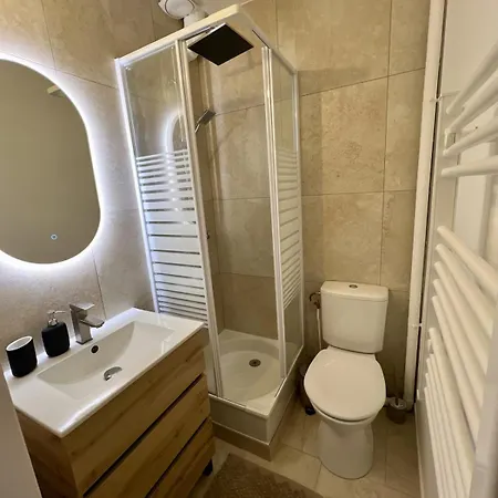 Maison Avec Parking - Patio - 4 Personnes - Proche Et Wifi * Le Grau-du-Roi