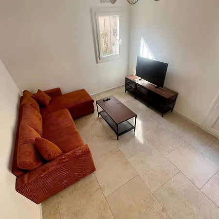Maison Avec Parking - Patio - 4 Personnes - Proche Et Wifi *