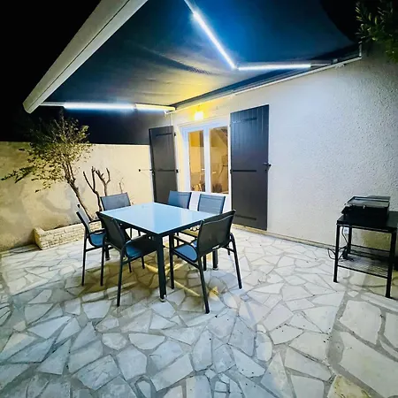 Maison Avec Parking - Patio - 4 Personnes - Proche Et Wifi *