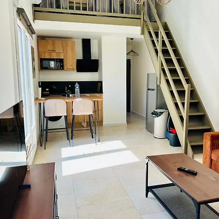 Maison Avec Parking - Patio - 4 Personnes - Proche Et Wifi *