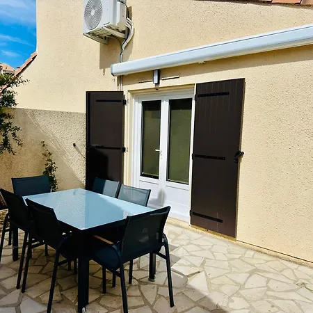 Maison Avec Parking - Patio - 4 Personnes - Proche Et Wifi Feriehus Le Grau-du-Roi