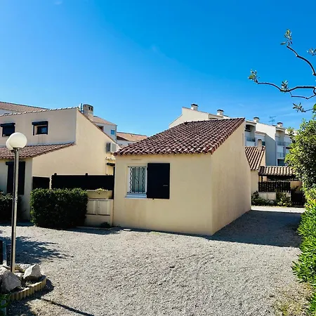 Feriehus Maison Avec Parking - Patio - 4 Personnes - Proche Et Wifi Le Grau-du-Roi